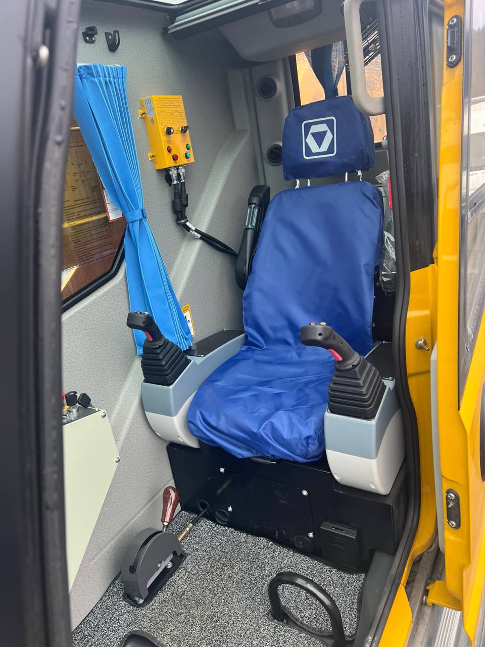 Автокран XCMG XCT30 S1 фото 5