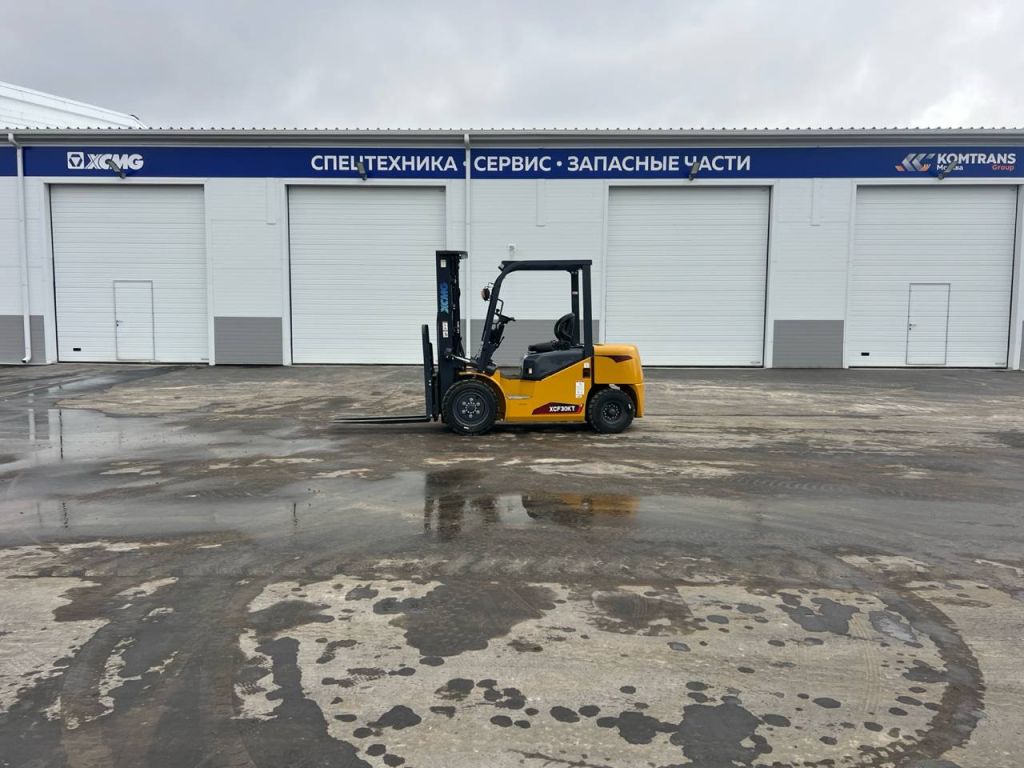 Вилочный погрузчик XCMG XVB30-LPG фото 1