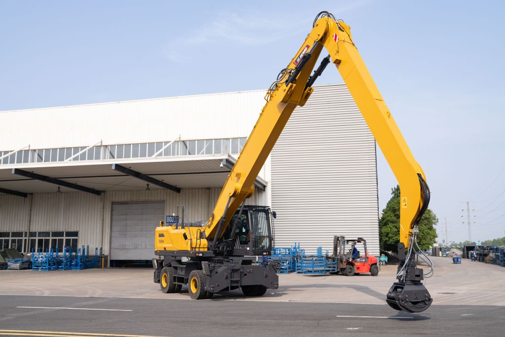 Грейферный экскаватор XCMG XE400WM