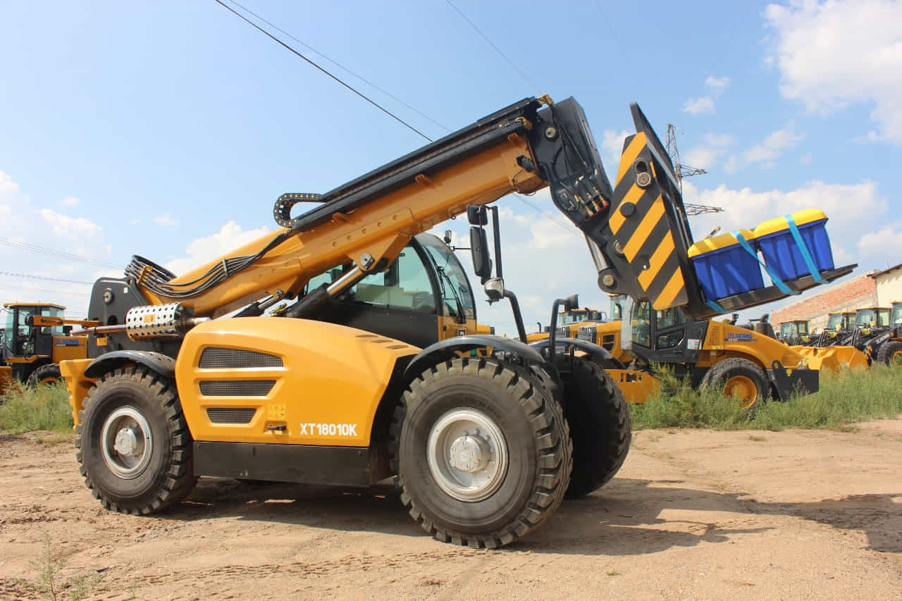 Телескопический погрузчик XCMG XT18010K Телескопический погрузчик XCMG XT18010K