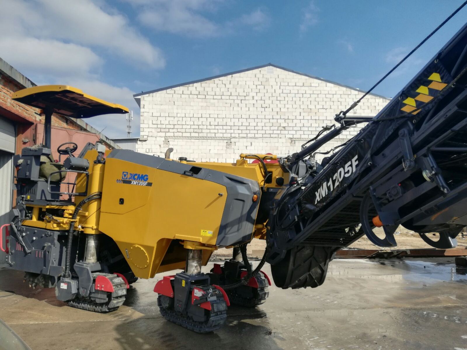 Дорожная фреза XCMG XM1205F