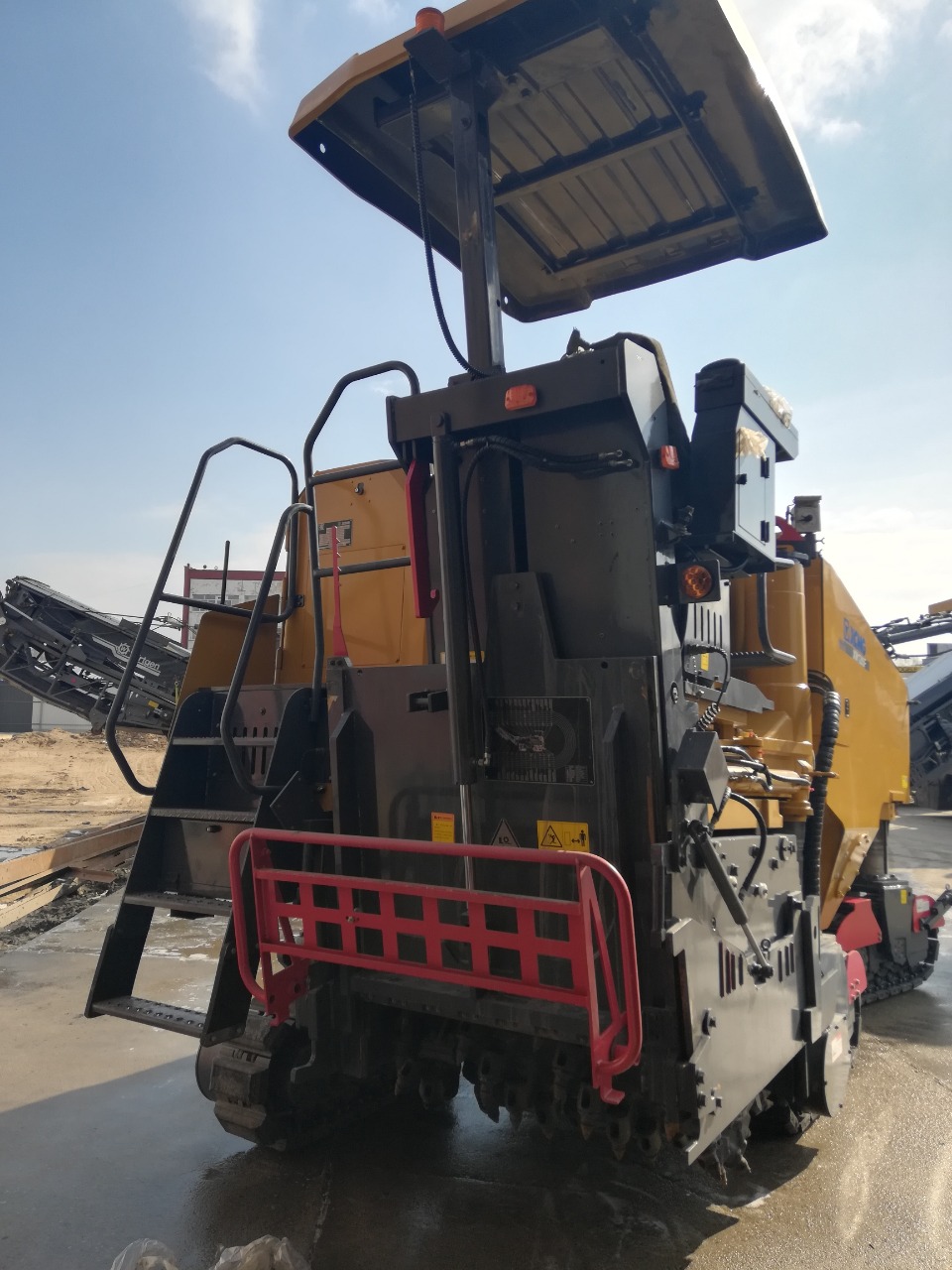 Дорожная фреза XCMG XM1205F