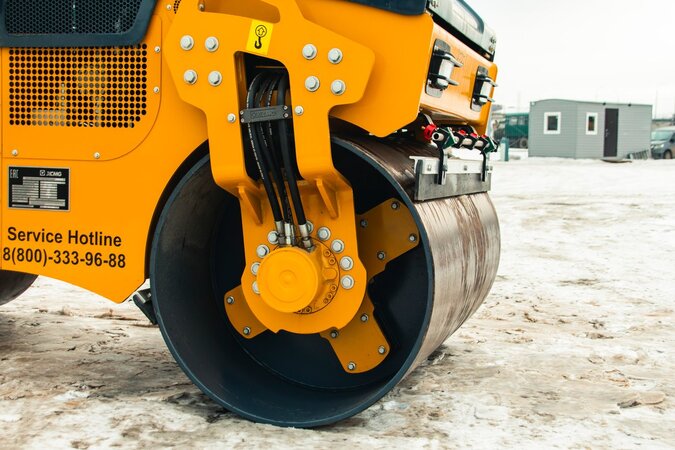 Каток XCMG XMR403