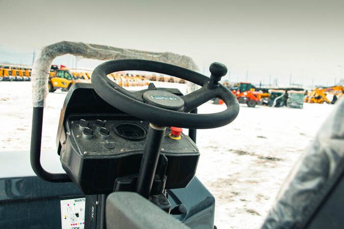 Каток XCMG XMR403