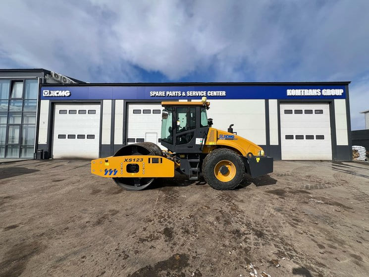 Гидравлический каток XCMG XS123 Гидравлический каток XCMG XS123