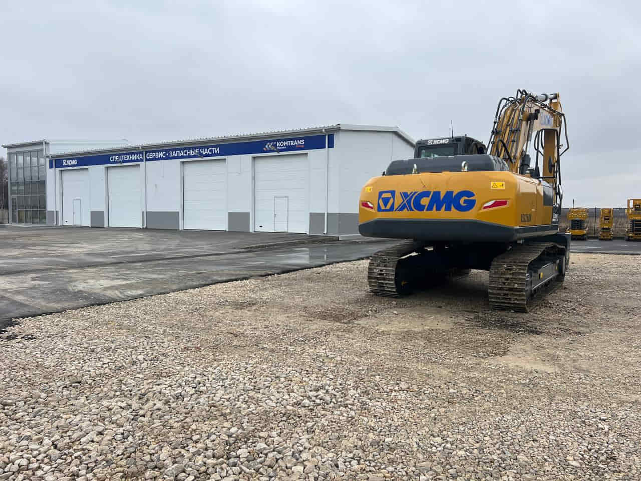 Гусеничный экскаватор XCMG XE225DN фото 4