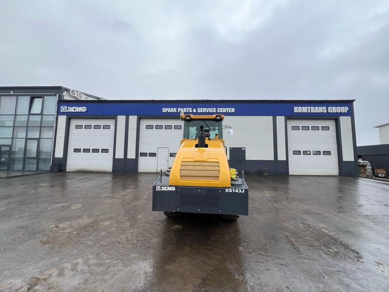 Каток XCMG XS183J фото 4
