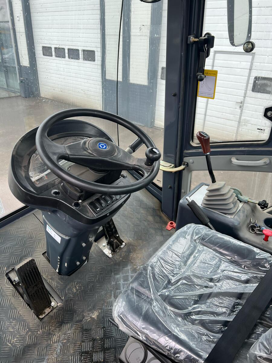 Каток XCMG XS183J фото 5