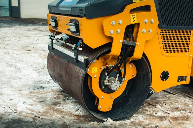 Каток XCMG XMR303