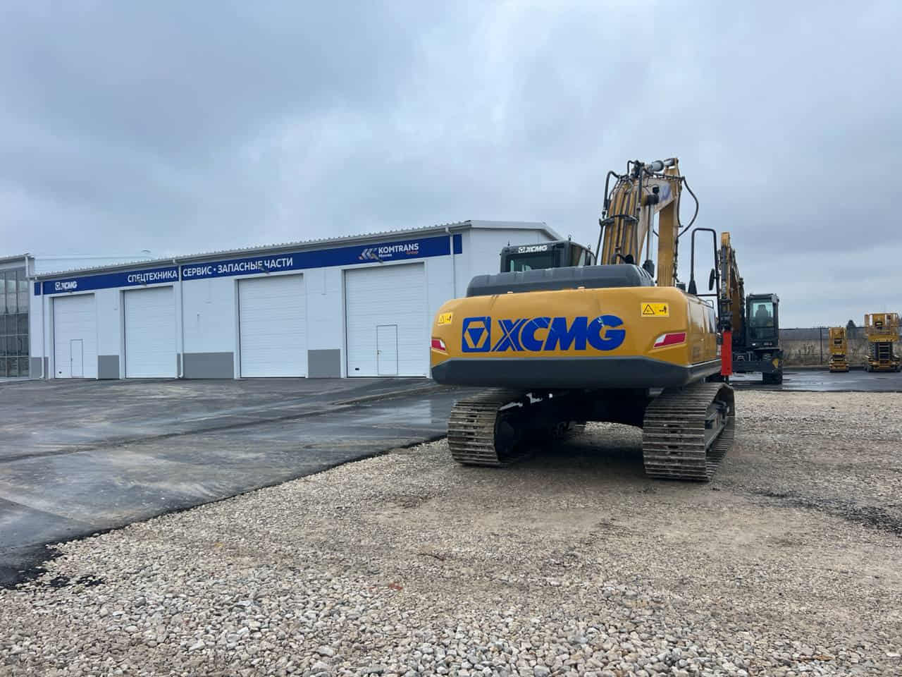 Гусеничный экскаватор XCMG XE215C изображение 4