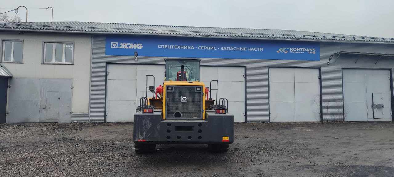 Вилочный фронтальный погрузчик XCMG LW600KN-T25 фото 4