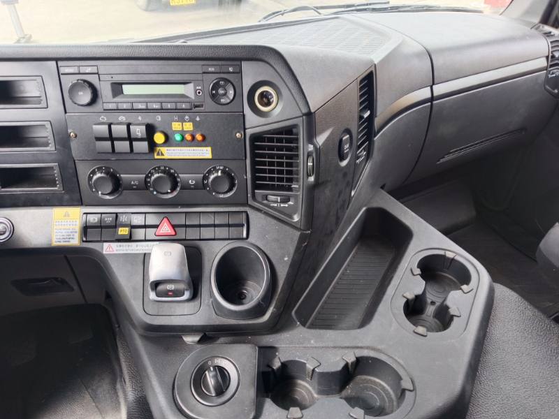 Автобетононасос XCMG HB62V фото 8