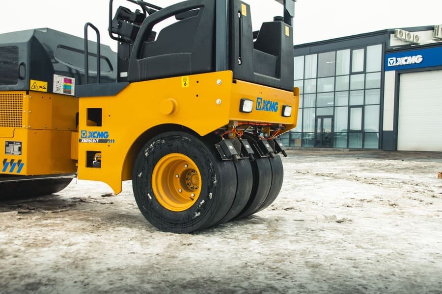 Тротуарный мини-каток XCMG XMR603VT 3